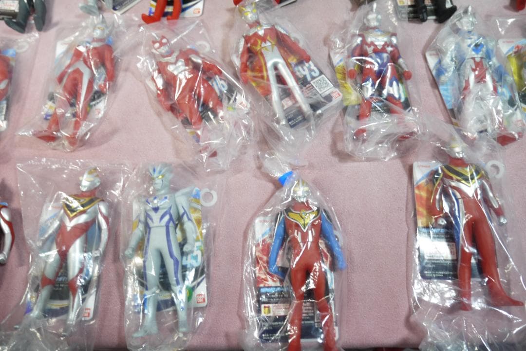 ウルトラヒーローシリーズ500　怪獣シリーズ500　タグ付きソフビ　40体セット