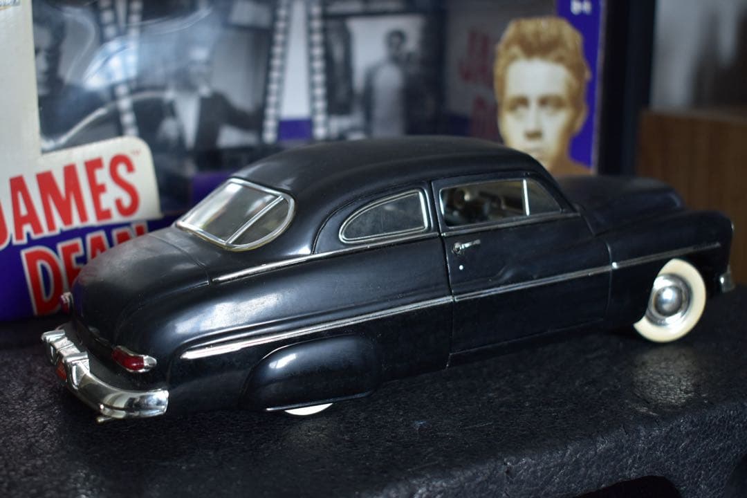 1/18 ERTL ジェームスディーン マーキュリー クーペ 理由なき反抗