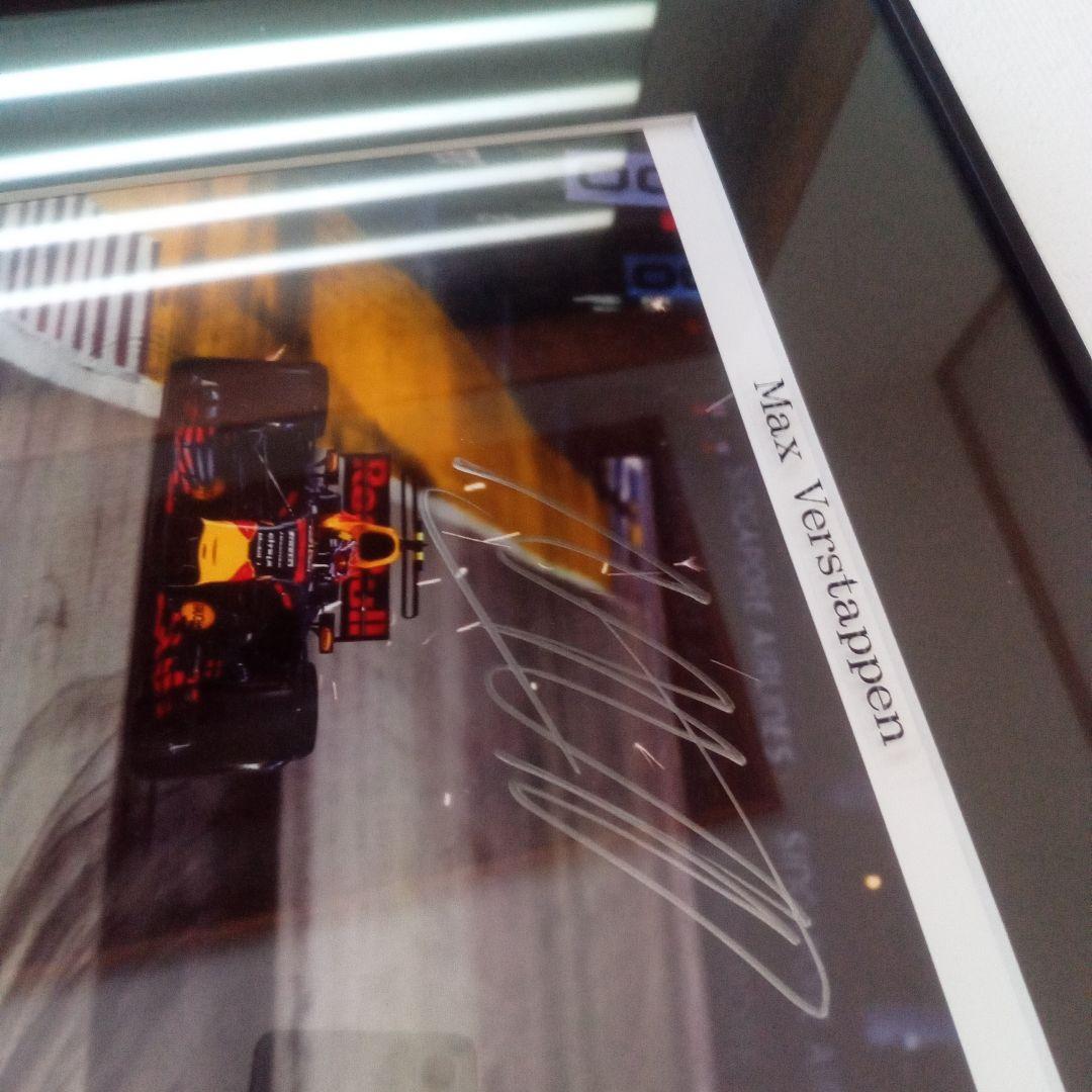 F1 RedBull マックス・フェルスタッペン直筆サイン入フォト　額装品