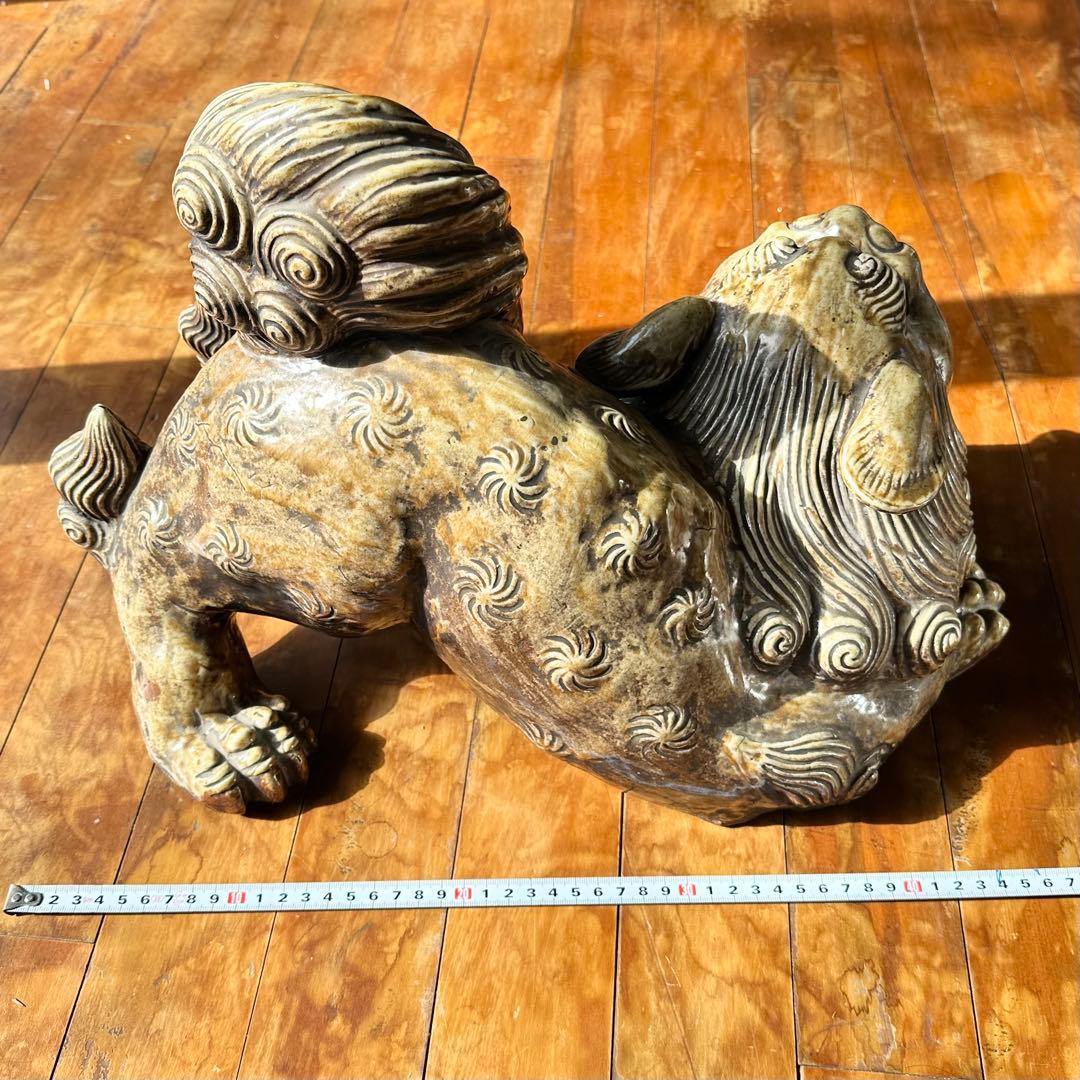 獅子の置物