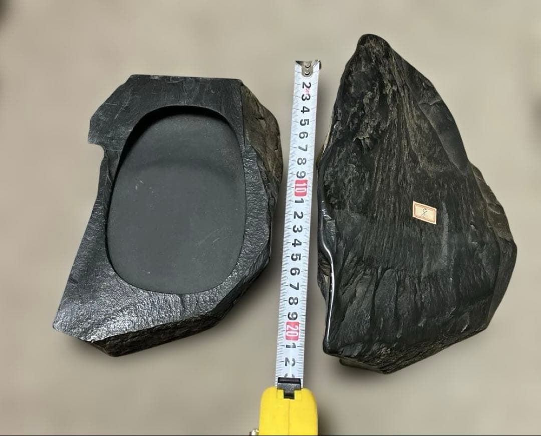 硯　龍渓石