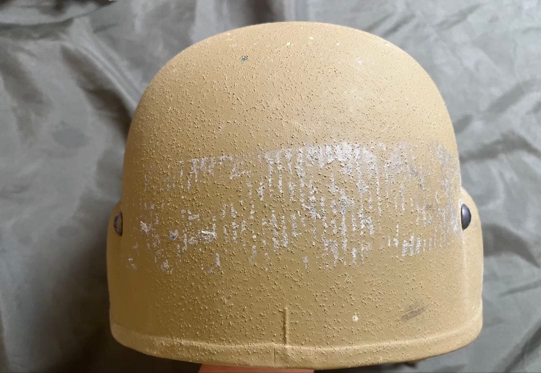 実物 放出品 アメリカ海兵隊 ヘルメット