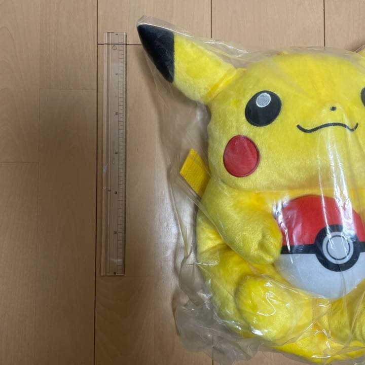 新品未開封・ポケモンピカチュウ・実物大ぬいぐるみリュック