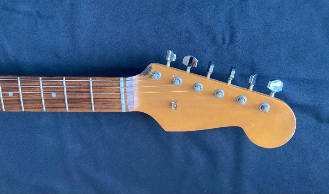 早い者勝ち　#16ストラトキャスタータイプ　ニトロセルロースラッカー塗装