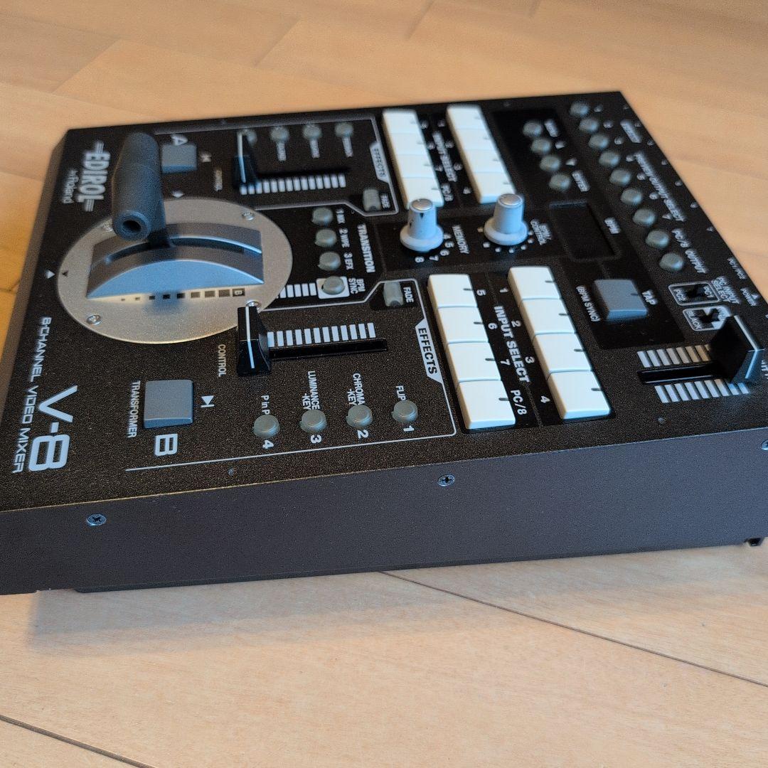 8チャンネルビデオミキサー Roland EDIROL V8