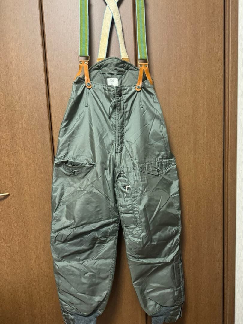 米軍　実物ECW CWU-18P フライヤーズパンツ　サスペンダー付き