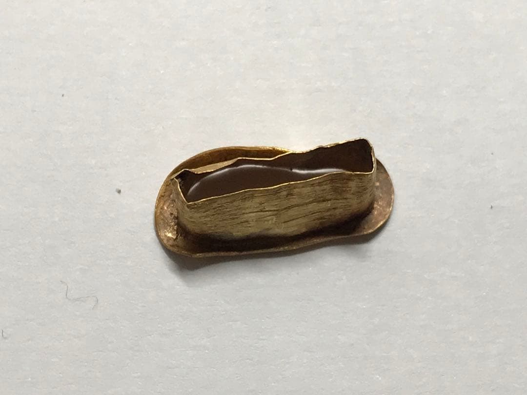 戦国時代　黄金製品　落城した城跡から出土した刀の部品