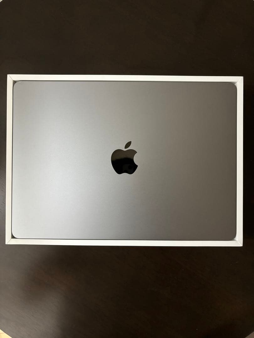 Apple MacBook Air M2 スペースグレー13インチ