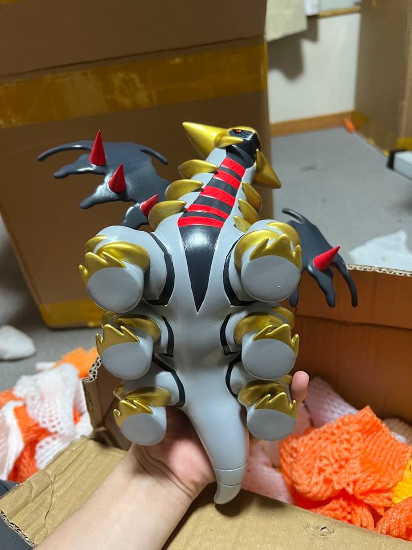 ギラティナ フィギュア 立体