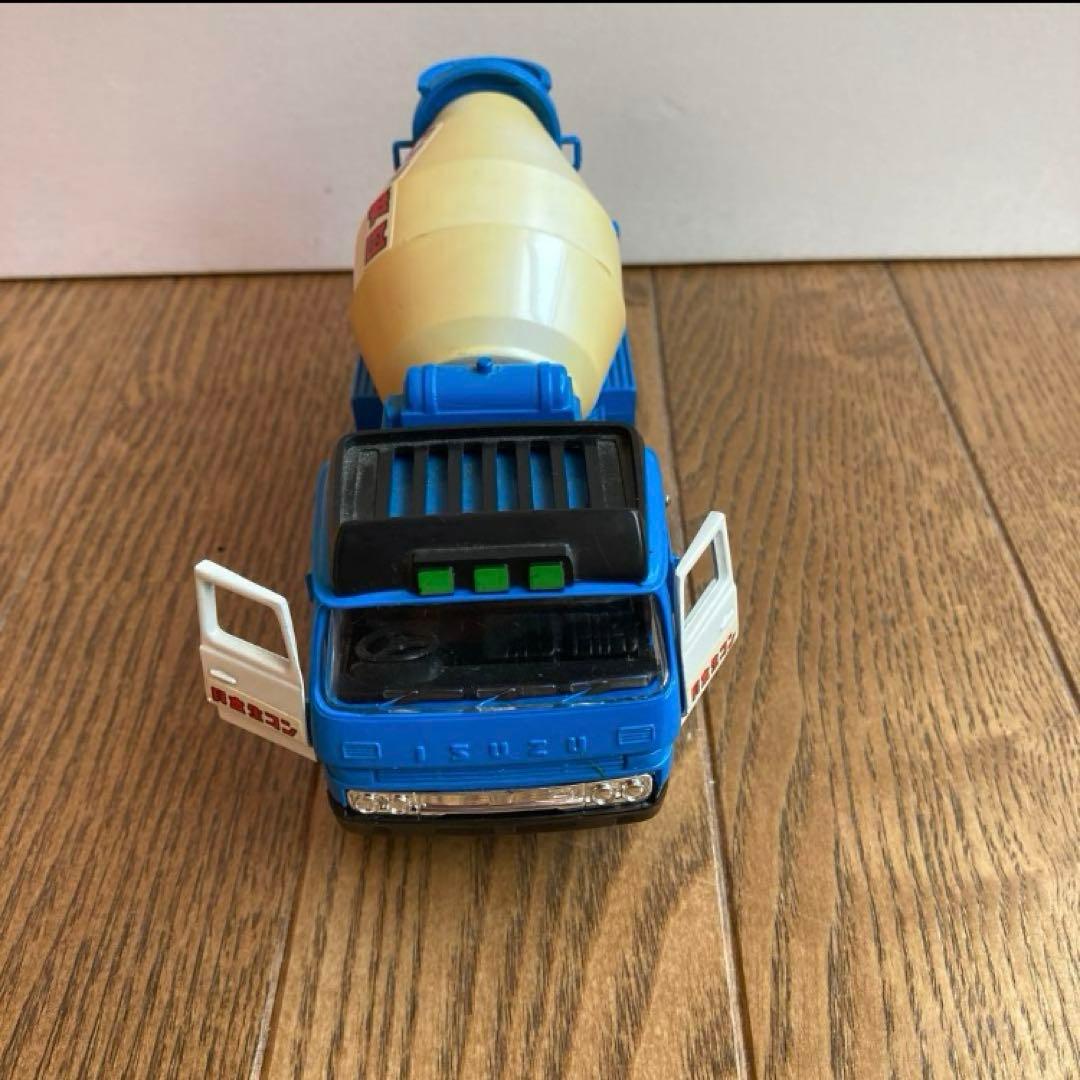 ダイアペットヨネザワ コンクリートミキサー車