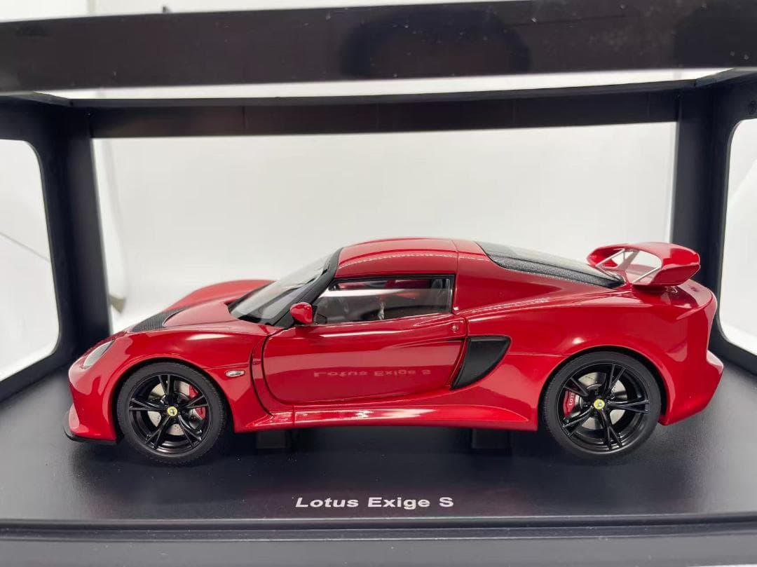 101-109 オートアート 1/18 ロータス エキシージ