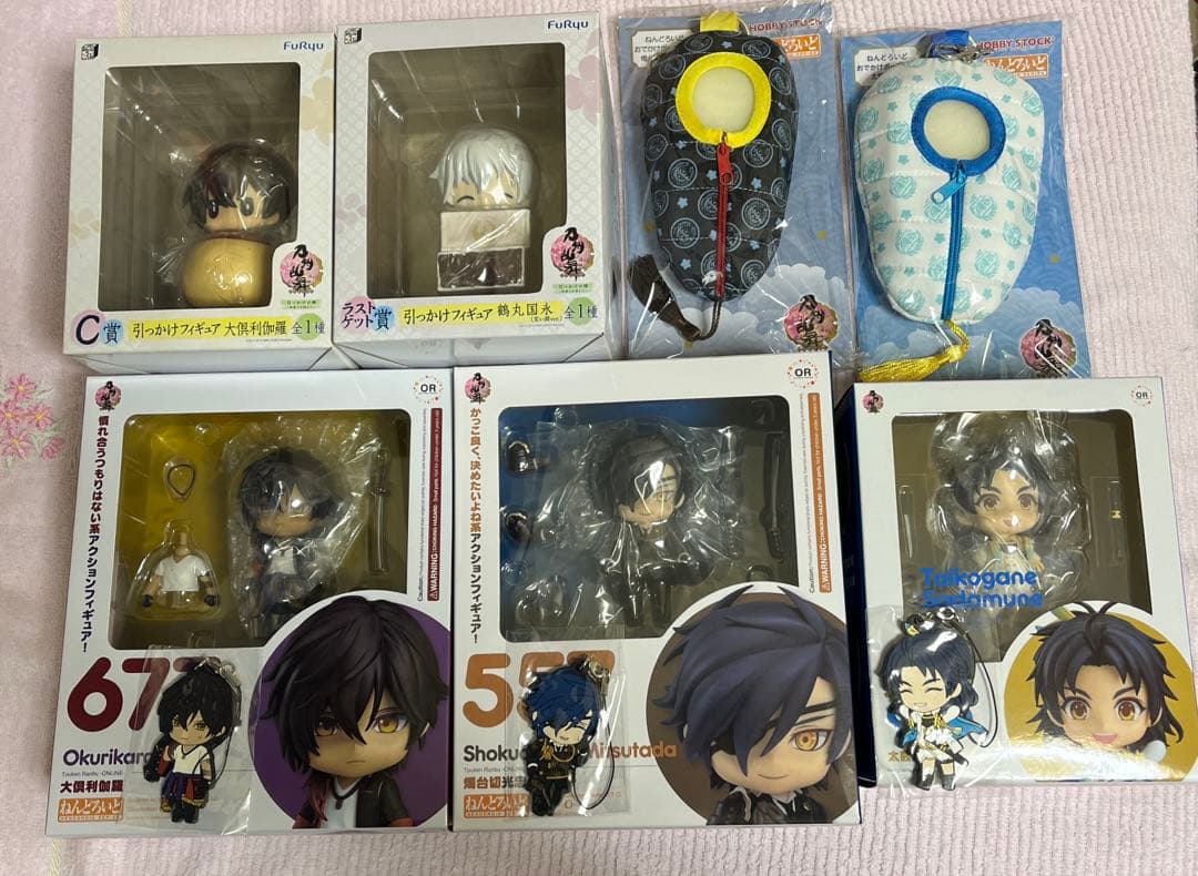 刀剣乱舞　ねんどろいど　大倶利伽羅　燭台切光忠　太鼓鐘貞宗　引っかけ　鶴丸国永