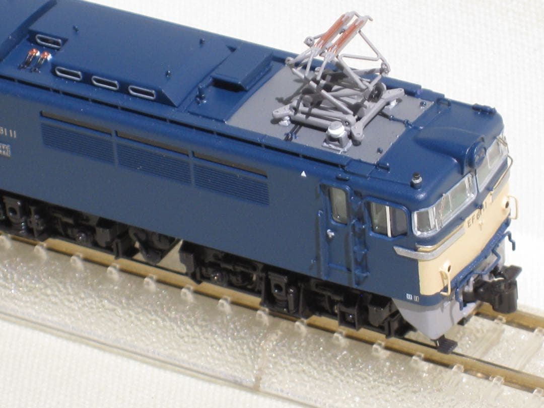 オリジナル特製品 EF61 11シールドビーム、PS22パンタ仕様