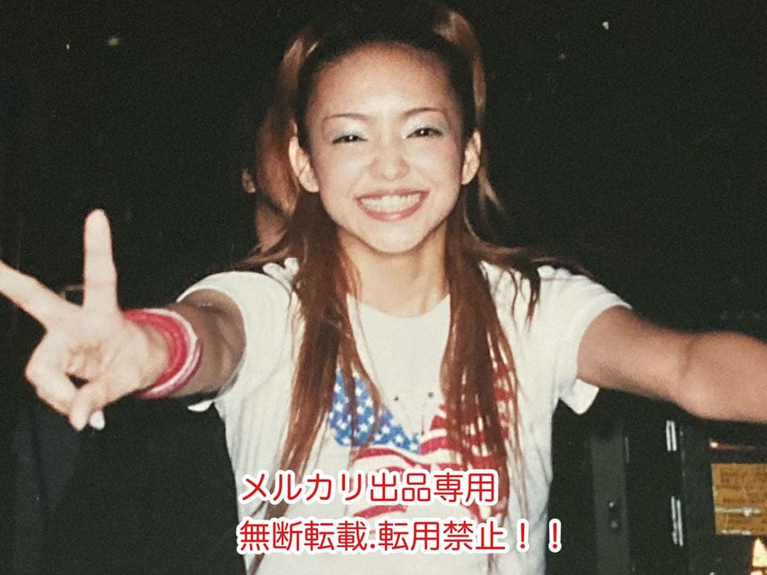 値下げ☆超レア　超美品　安室奈美恵さん公式グッズNews paper+写真セット