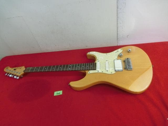 146：Yamaha Pacifica ヤマハ　エレキギター　ジャンク
