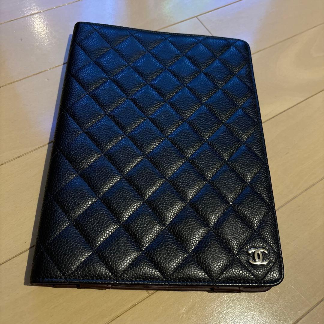 【新品】　シャネルiPadケース　マトラッセ　本革　ブラック