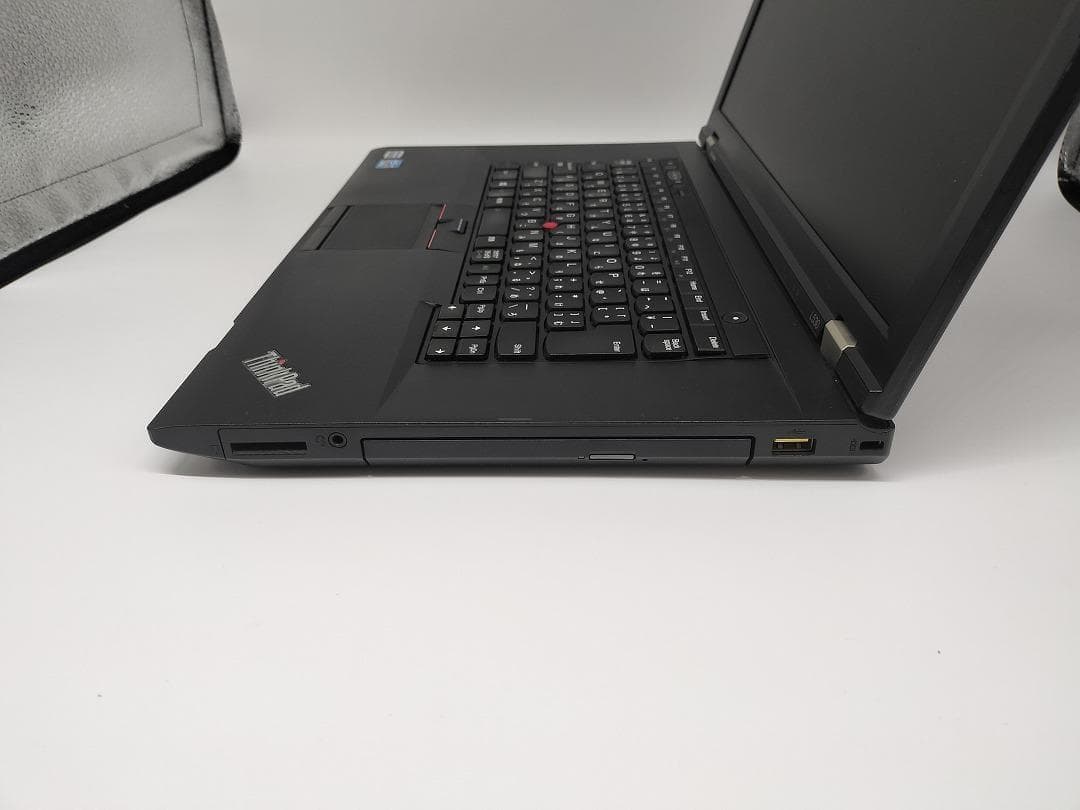 【lenovo】爆速 Corei7/新品SSD256GB ノートパソコン B9