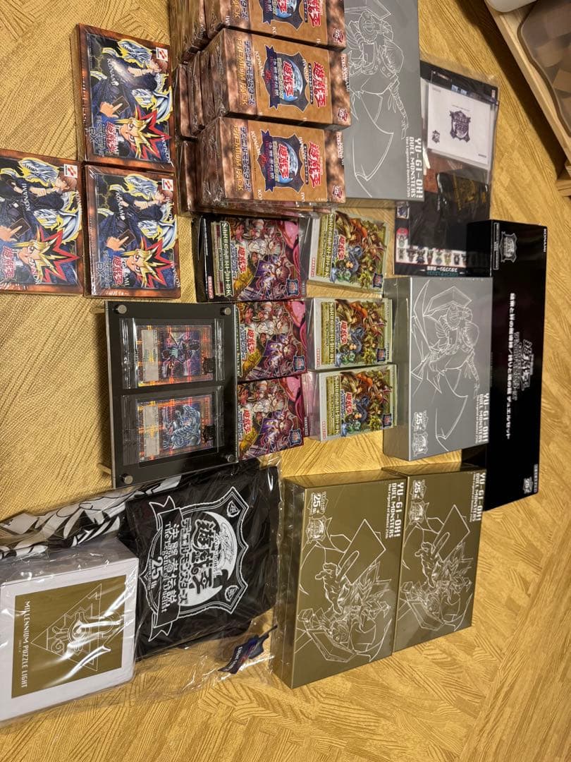 遊戯王OCG 25周年　決闘者伝説　全セット+ブルーアイズ、ブラマジ額縁入り