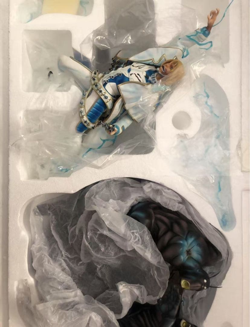 テラフォーマーズ Tsume アドルフ・セーヌラインハルトスタチューフィギュア