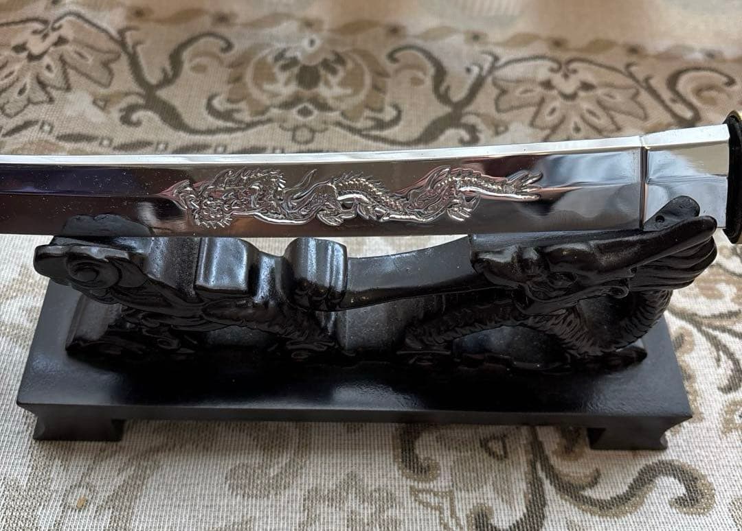 金色の龍、鶴 、亀 彫刻　刀掛け セット 模造刀