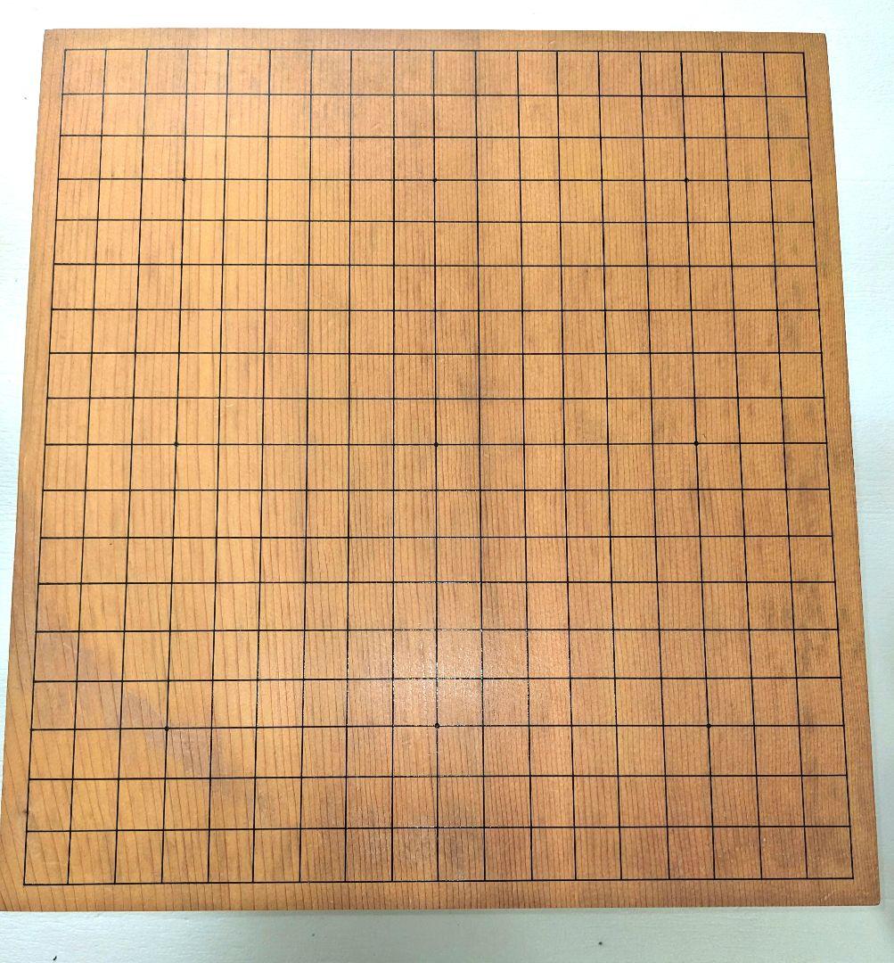 囲碁盤と碁石