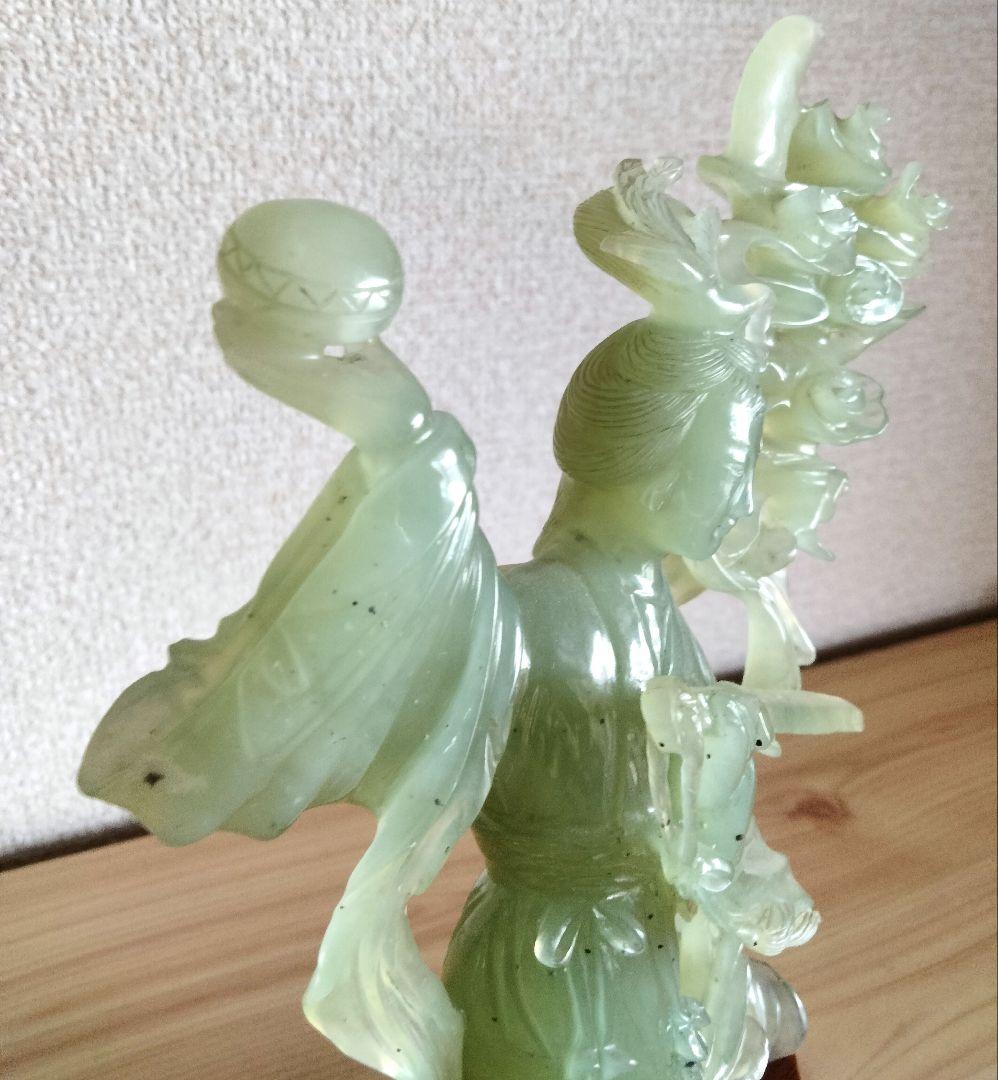 中国美術　古美術品　翡翠　天女　羽衣天女　立像　香港　置物　時代物　縁起物　唐物
