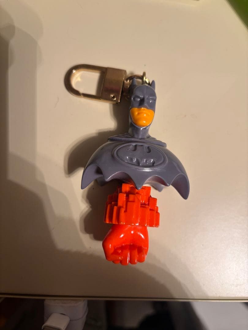 magma マグマ　キーホルダー　バットマン