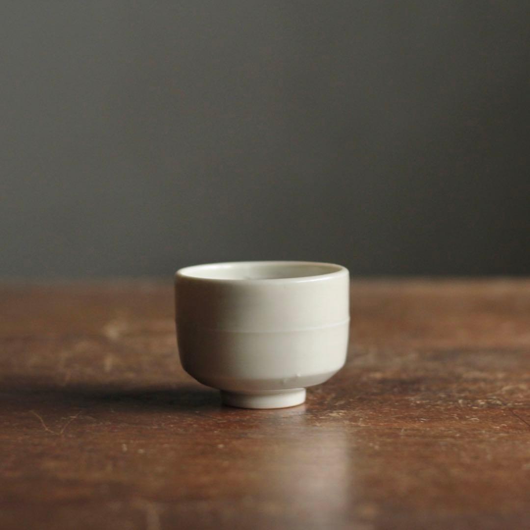 古伊万里 白磁 胴紐 半筒盃 ちょこ ぐい呑み 酒器 古美術 古道具