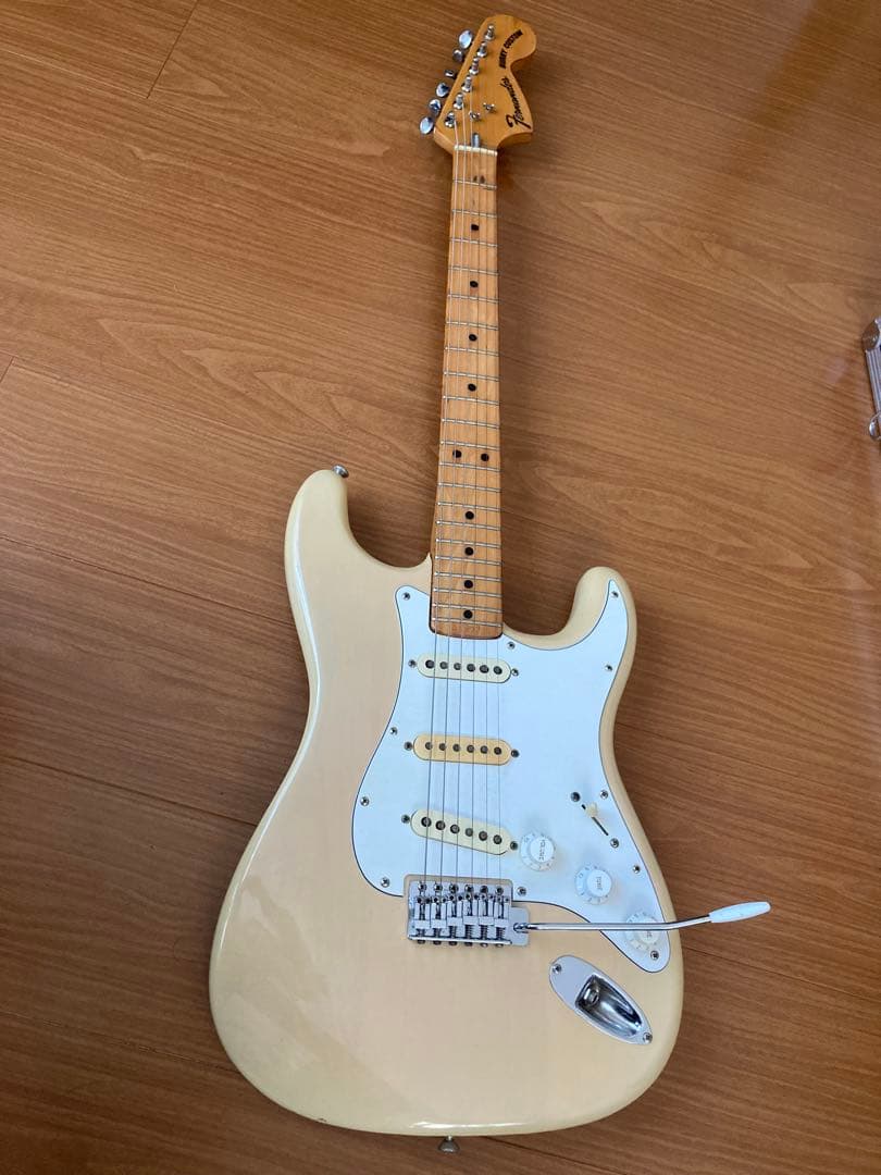 Fernandes Burny Custom FST-70エレキギター クリーム