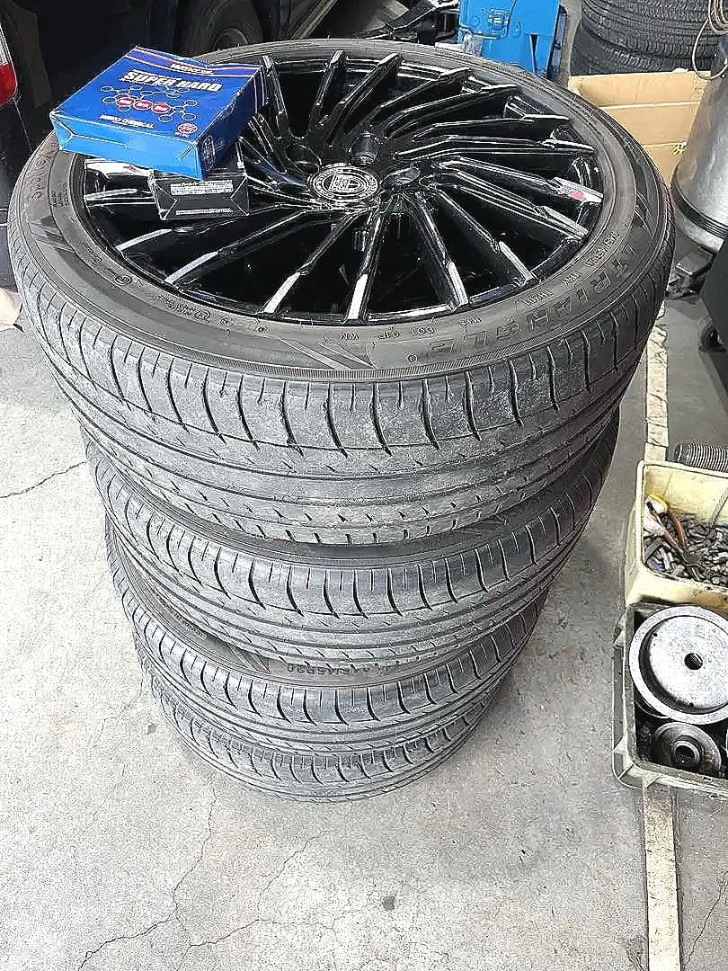 クライスラー300C HEMI5.7ℓ車検令和8年6月迄