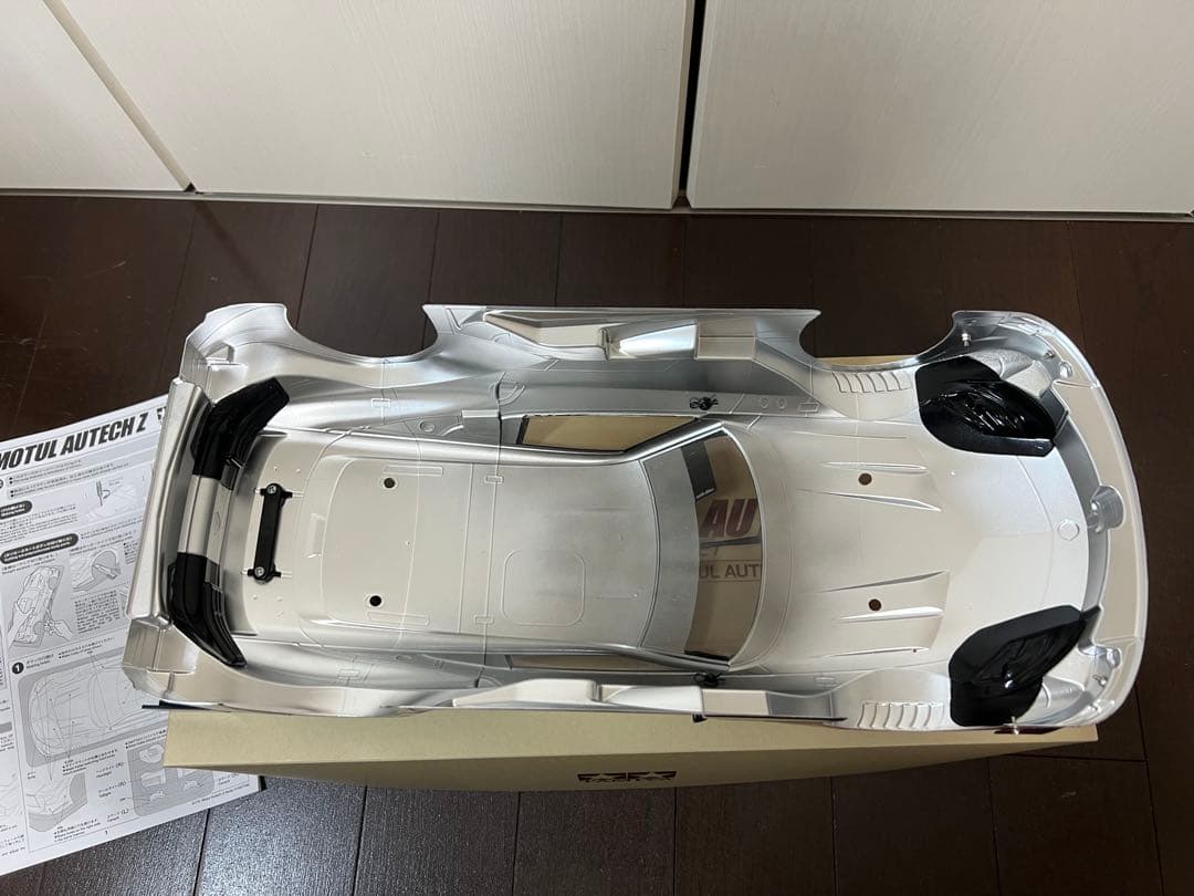 タミヤ　ラジコン　1/10 ニッサン　MOTUL　AUTECH Z 完成済ボディ
