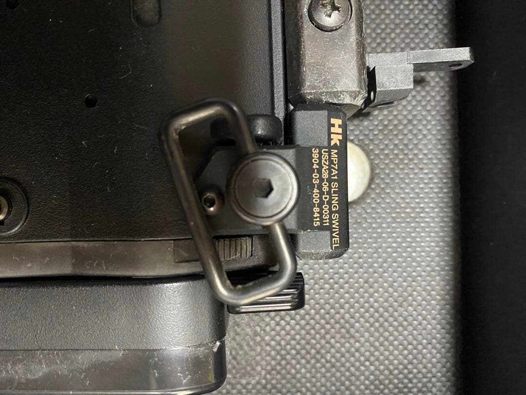 東京マルイ　MP7A1 ガスブロ　マガジン２本　スイベル付き