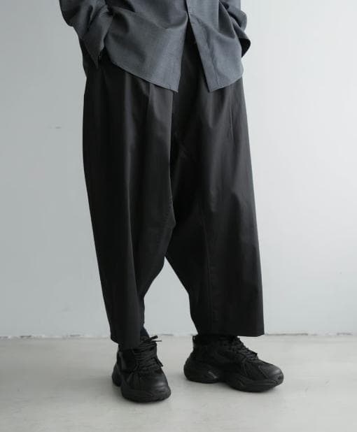 【新品未使用】CTHY ワイドサルエルアンクルパンツ ブラック　サイズ2