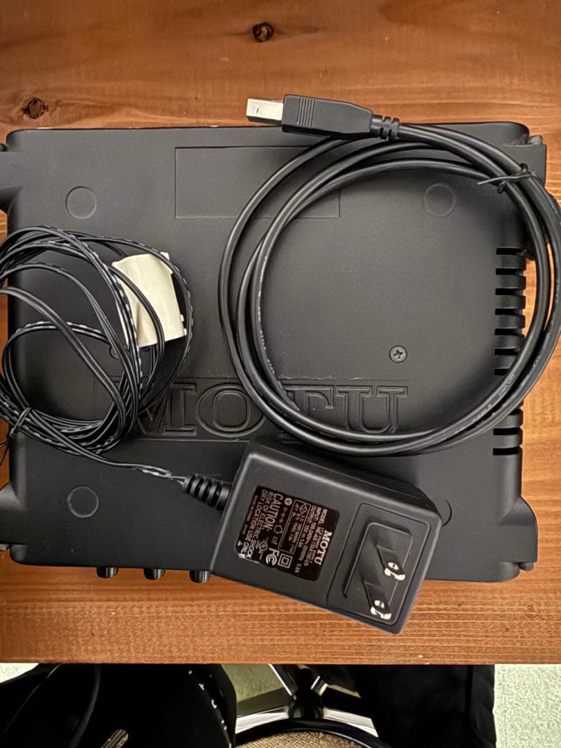 MOTU UltraLite AVB オーディオインターフェース