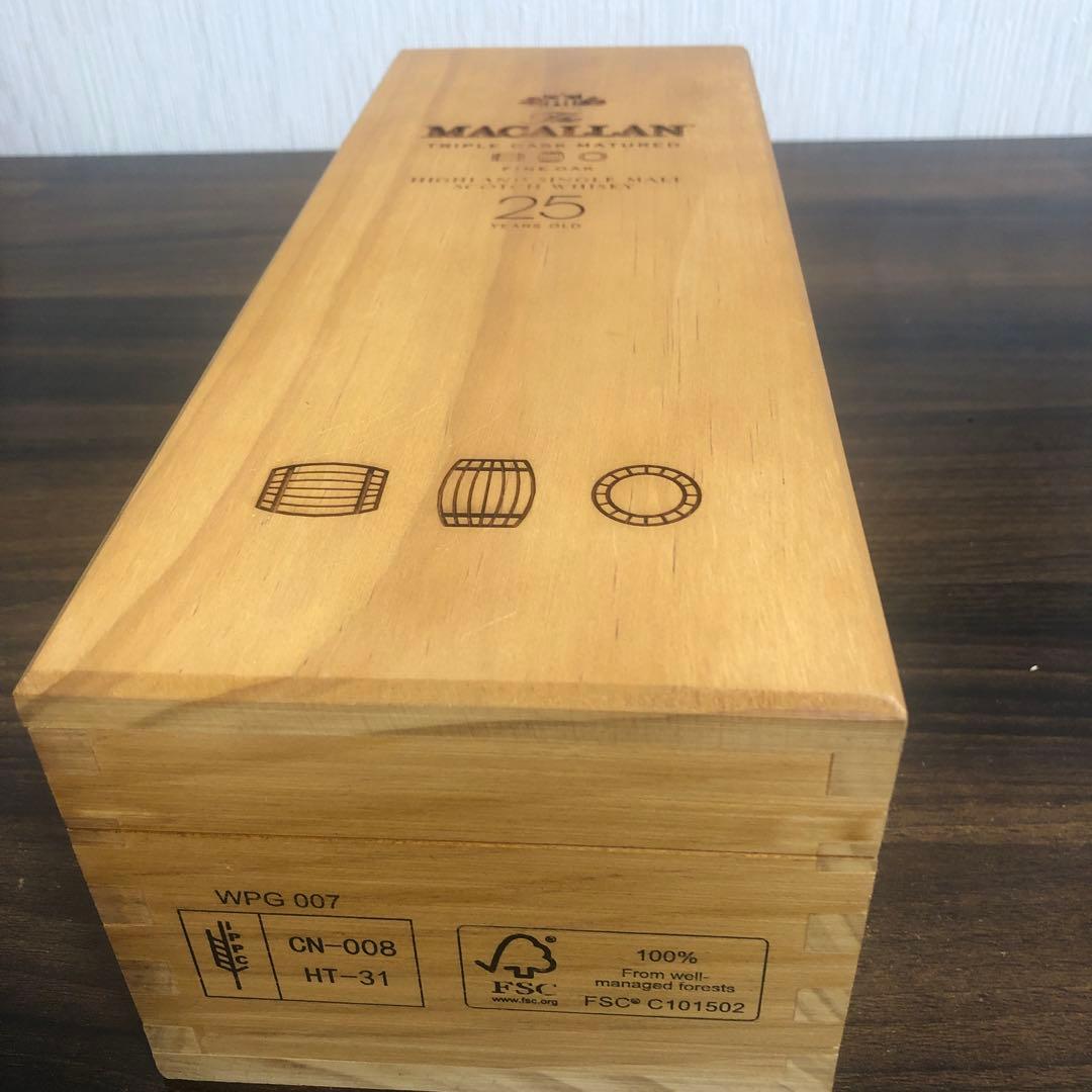 マッカラン ファインオーク25年The Macallan ウイスキー 木箱入り