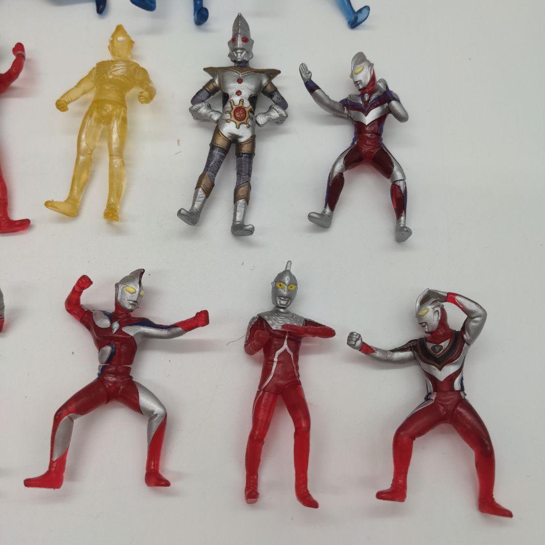 ウルトラマン　キャラエッグ　クリアバージョン　　17体セット