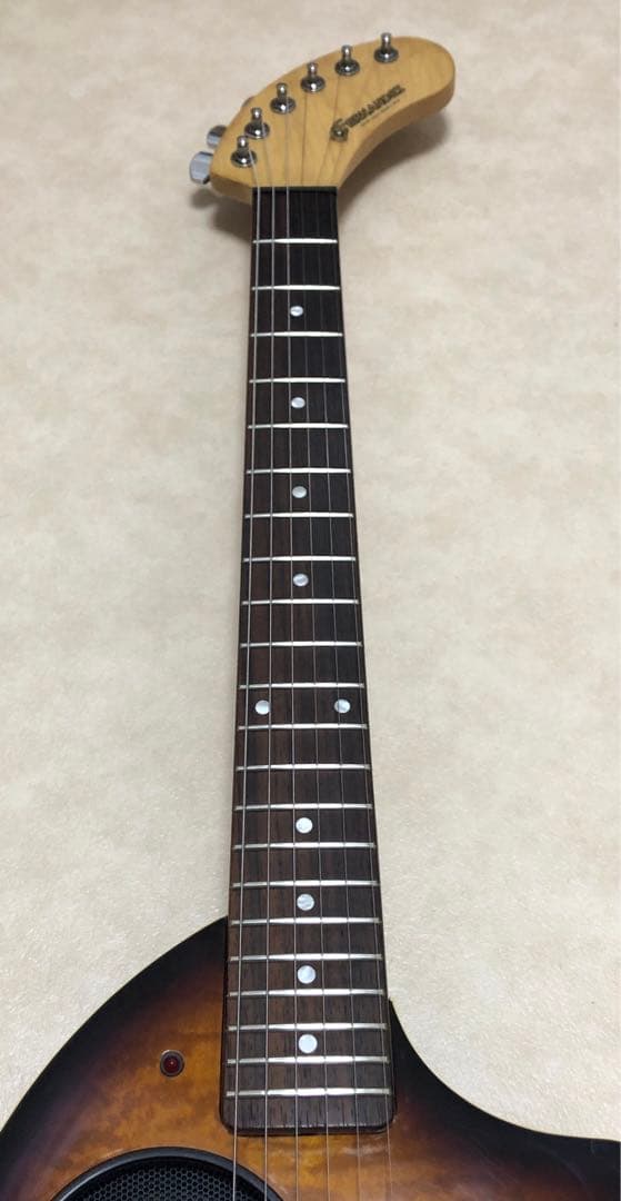 【美品】ZO-3GF 3TS アンプ内蔵ギター ディストーションSW付 ケース付