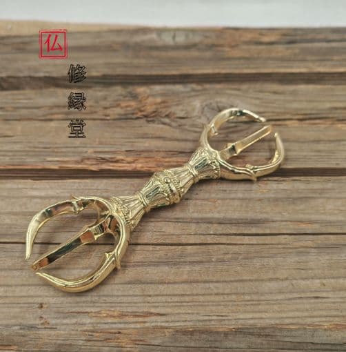 【修縁堂】 密教法具 真言宗 法器 三鈷杵 金剛杵真鍮製 vajra13cm