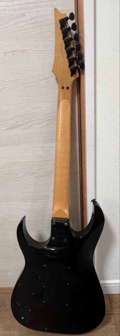 Ibanez アイバニーズ　エレキギター　RG560、570？