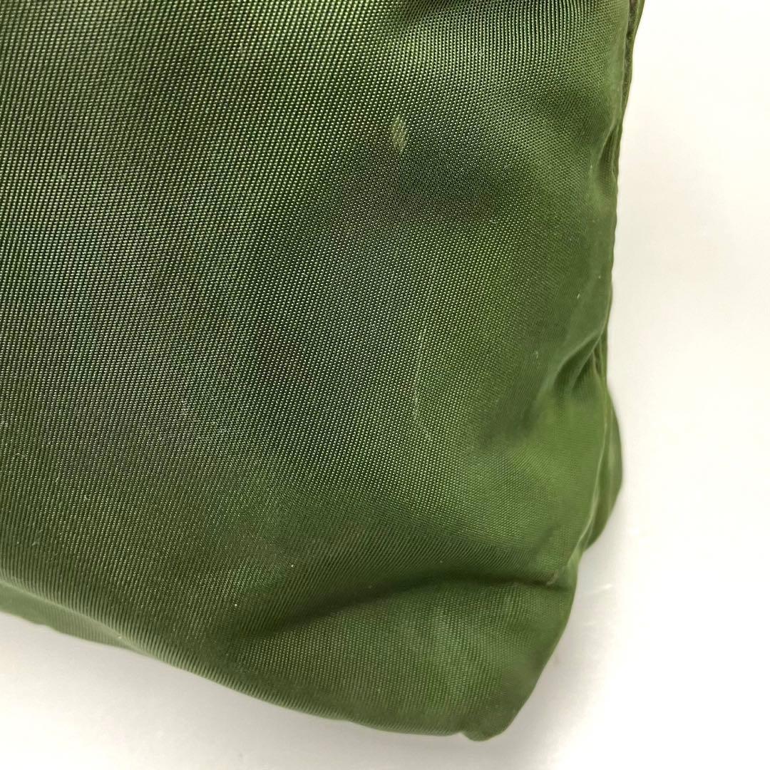 大人気☆PRADA☆プラダ☆ハンドバッグ☆三角プレート☆ナイロン☆ダークグリーン