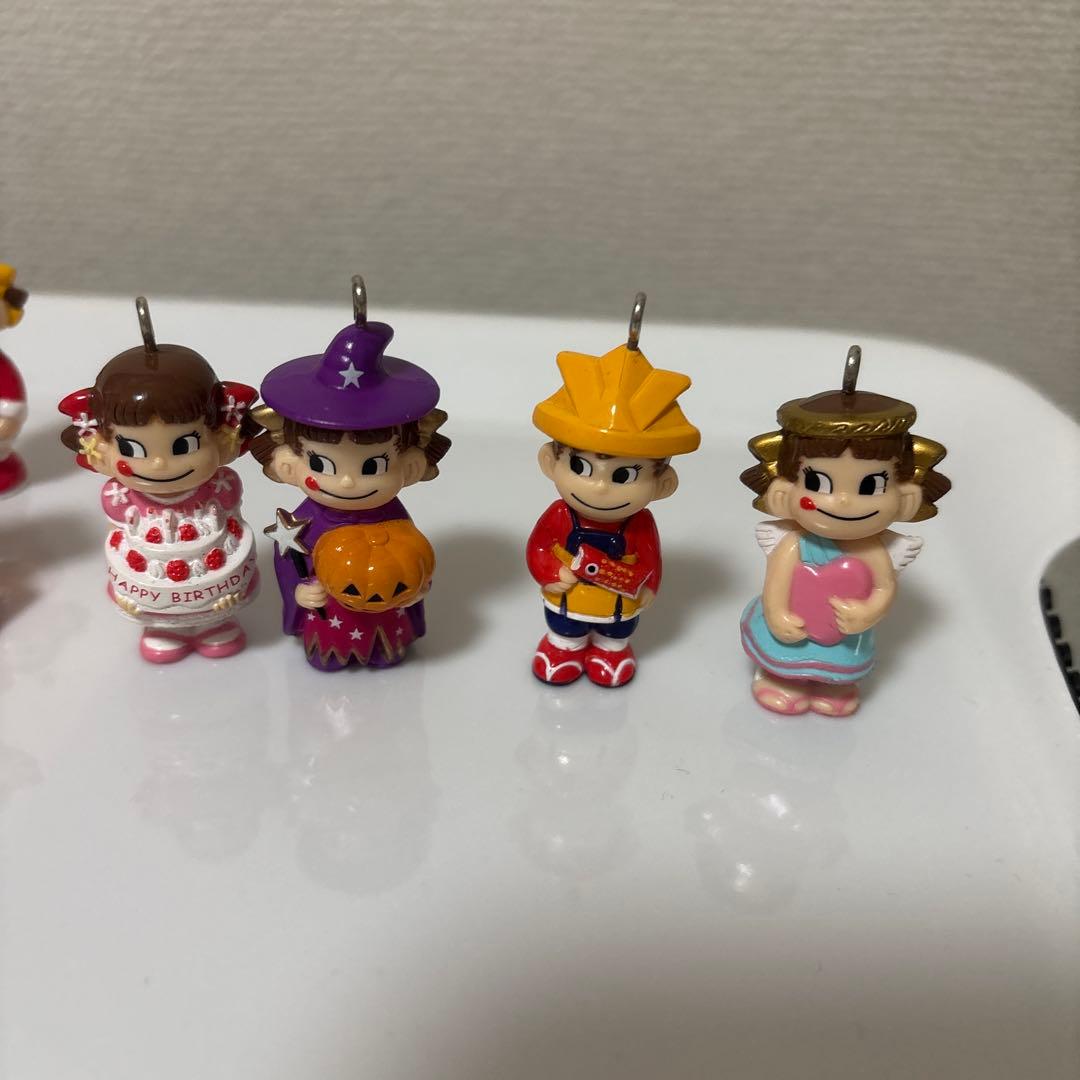 ハッピー記念日ミニミニペコちゃん １６個セット