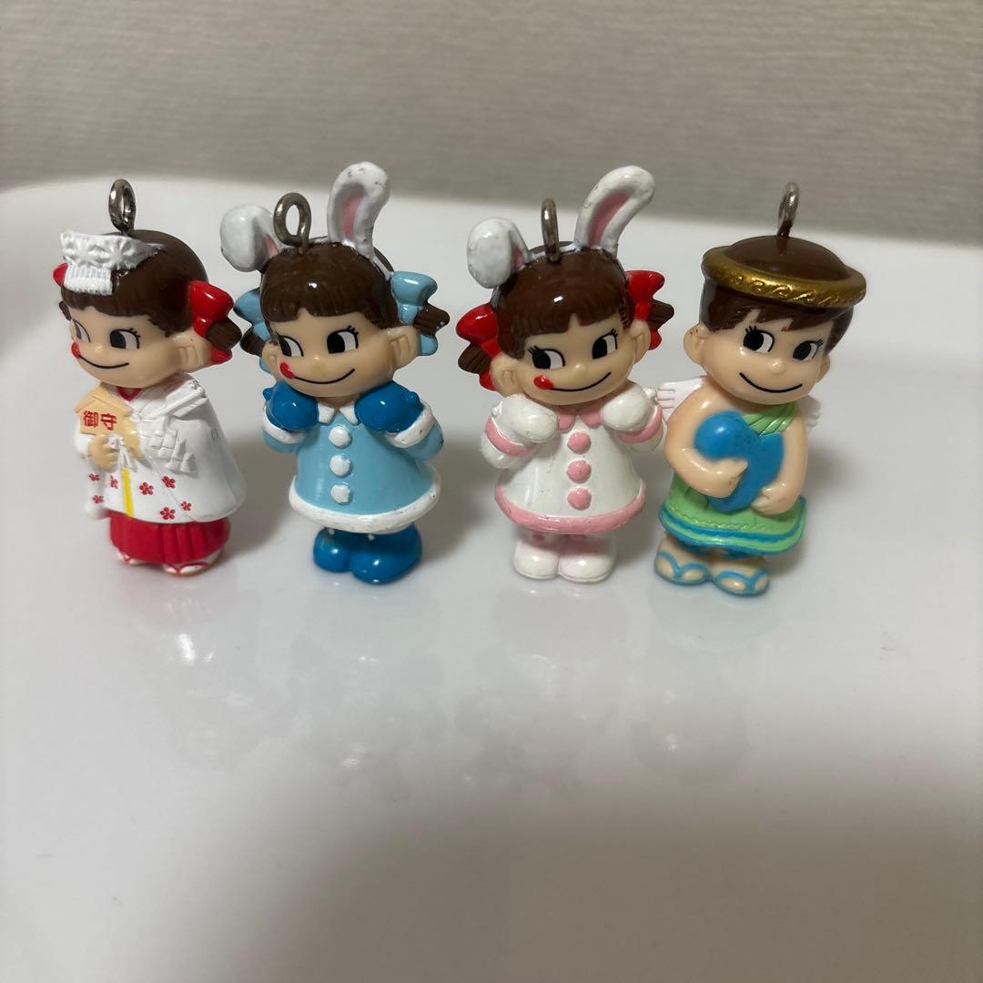 ハッピー記念日ミニミニペコちゃん １６個セット