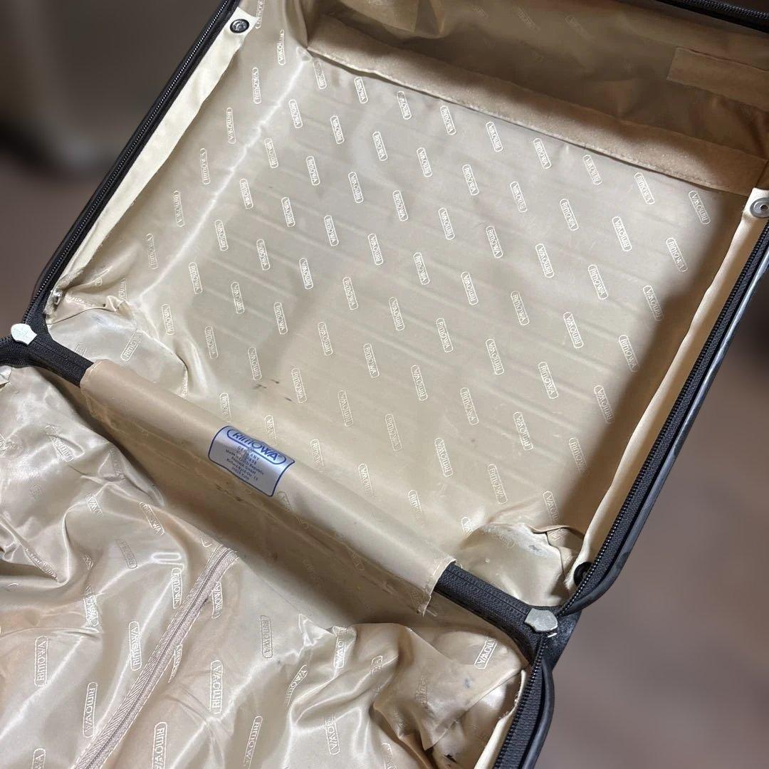 リモワ サルサデラックス4輪 23L 機内持込可　ビジネストローリー　上品な茶色