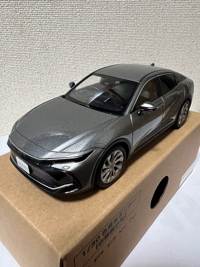【非売品】 CROWN 1/30スケール ミニカー