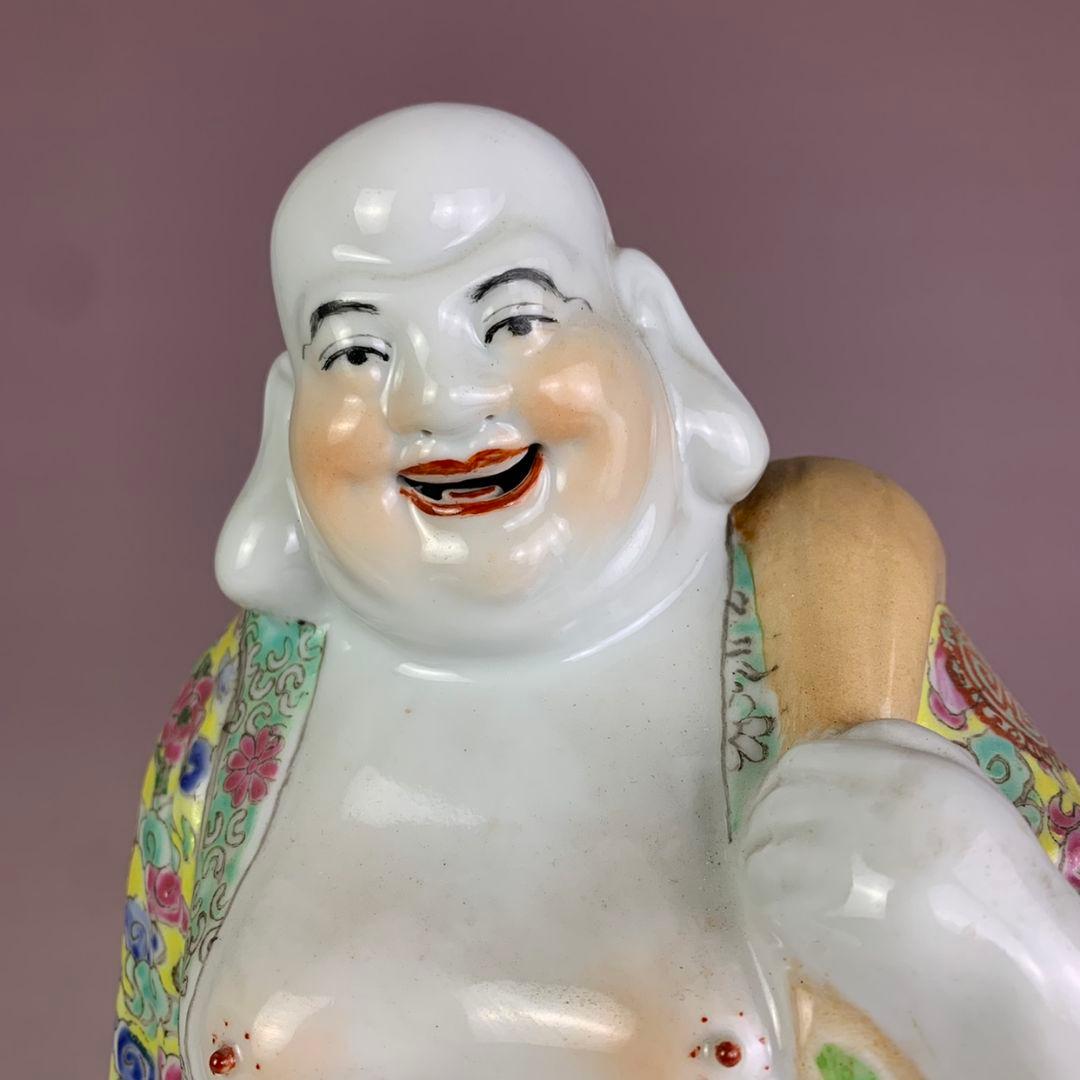 布袋さん彫像  陶磁器 装飾品 現代工芸品 美術品 置物