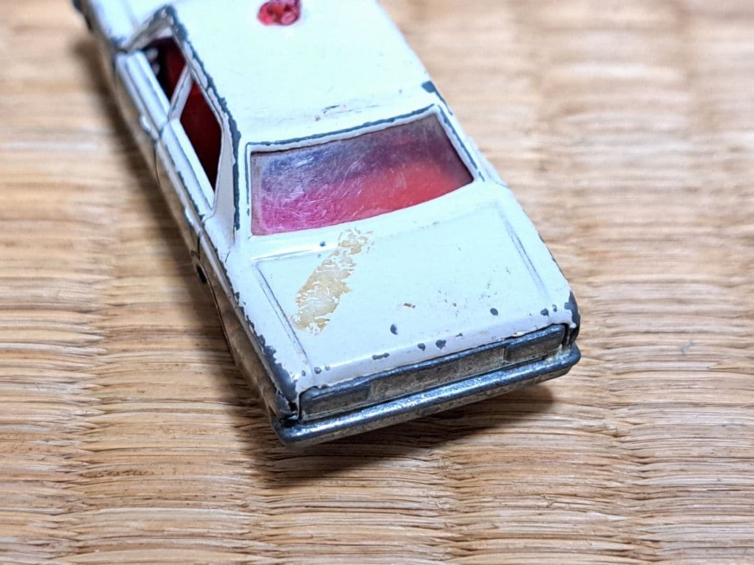 1Aホイール トミカ 黒箱 NO.4 トヨタ クラウン パトロールカー 日本製