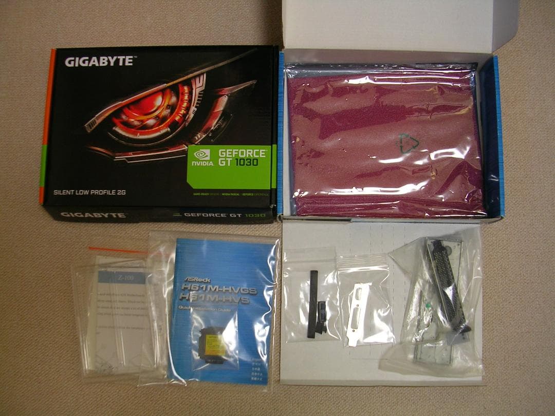 白いスリムパソコン Core-i5 軽ゲーム可