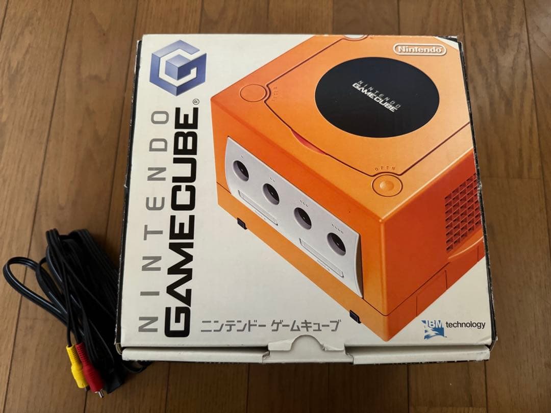 ジャンク ゲームキューブ オレンジ 外箱有 ケーブル二点付