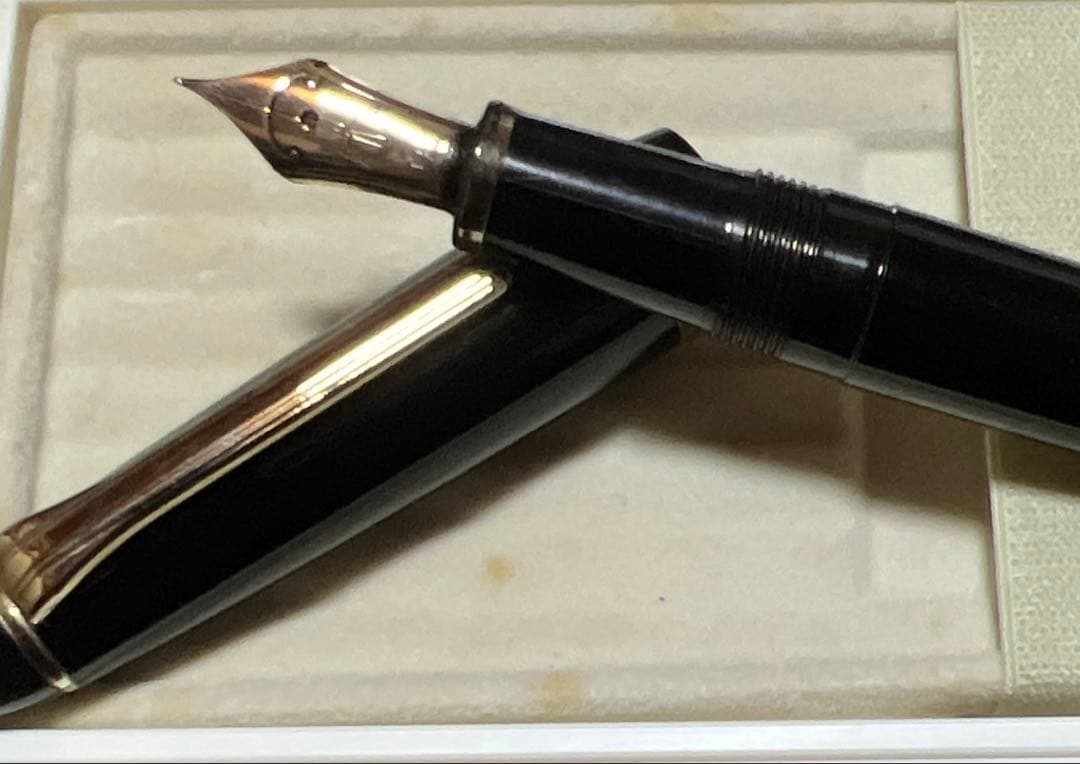 在庫一掃バーゲン‼️美品‼️SAILOR 1911万年筆 黒 14K