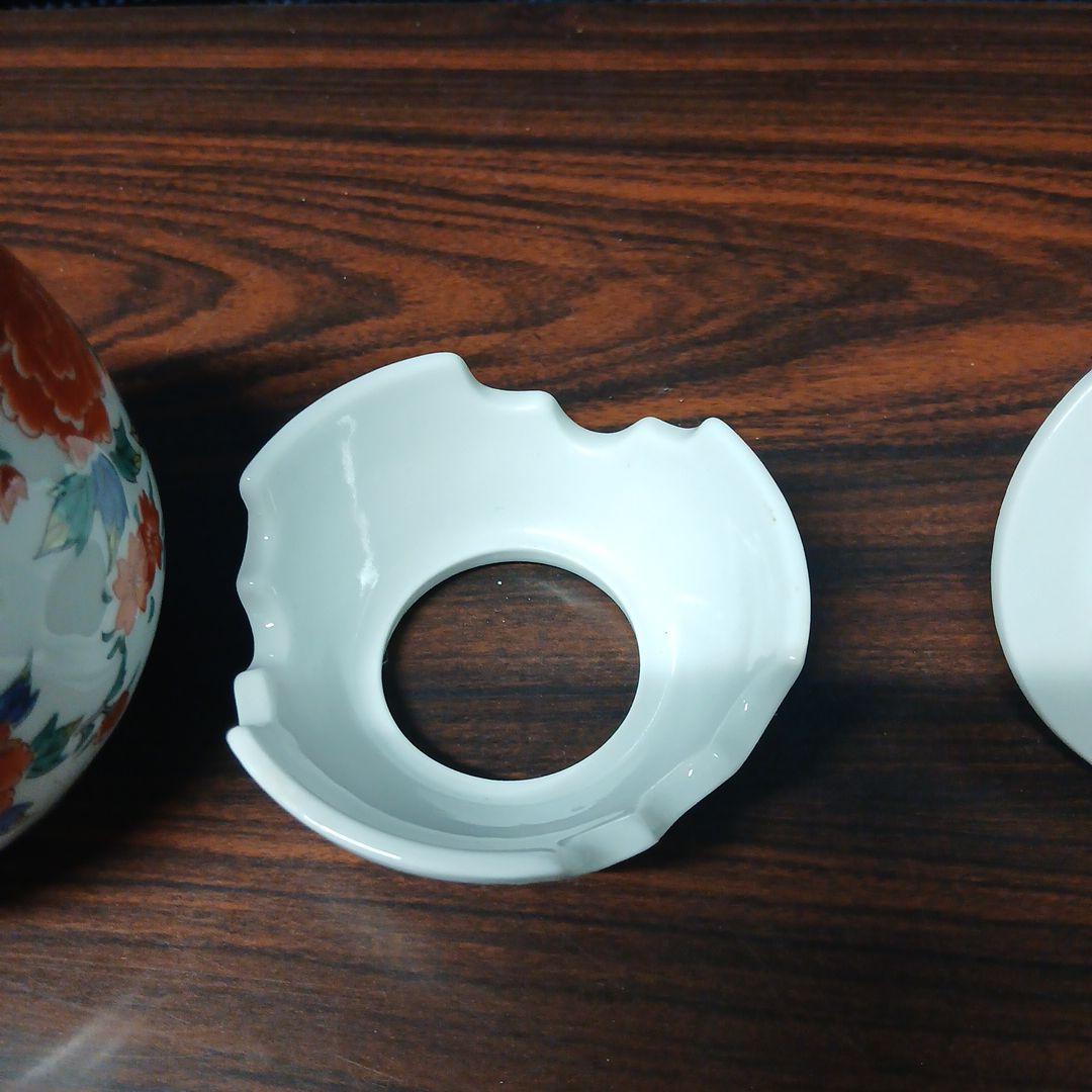 花と鳥の装飾陶器壺　有田焼